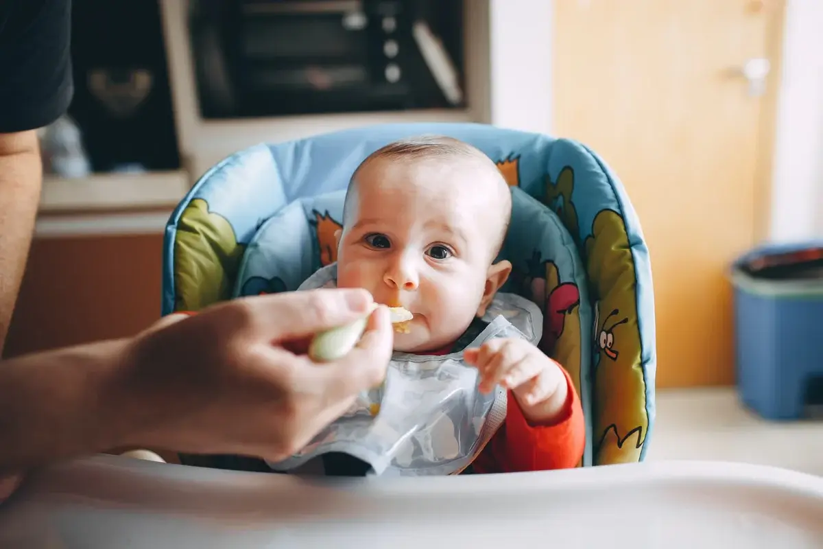 Silicone vs. Cloth Bibs
