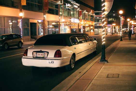 Corporate Hourly Limo Service